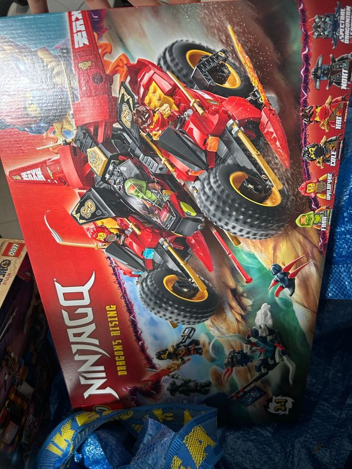 71844 - lego ninjago - Le véhicule de combat des ninjas