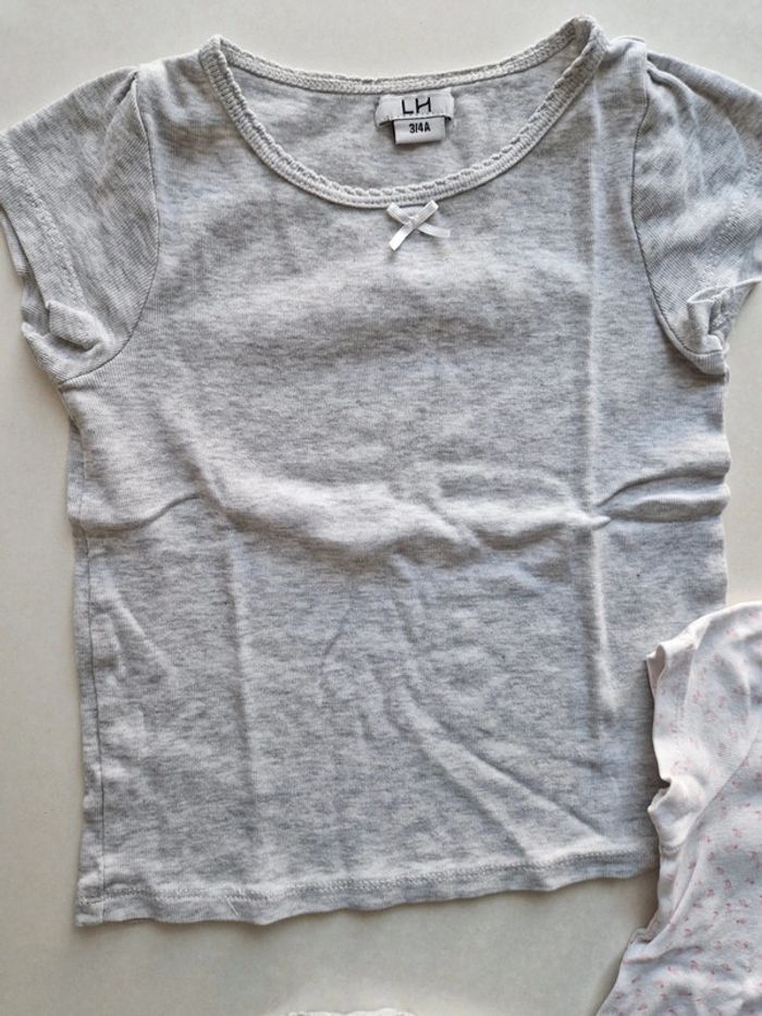3 Maillots de corps manches courtes en 4 ans - photo numéro 2