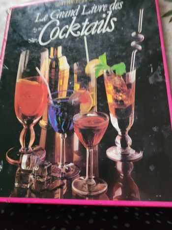 Le grand livre des cocktails