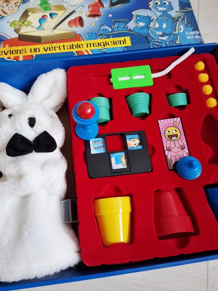 Jeu jouet de coffret de magie Magic school junior 101 tours de magie Megagic - photo numéro 5