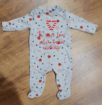 Pyjamas  taille 3 mois