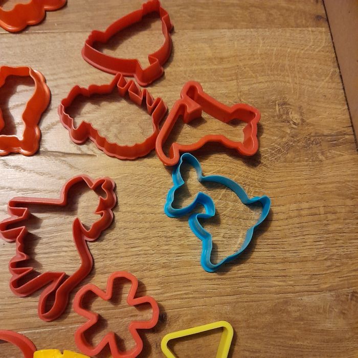 Lot d'accessoires pour pâte à modeler - photo numéro 5