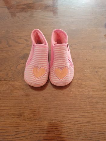 Chaussons cœur taille 22