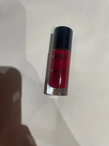 Rouge à lèvre matte muse kiko numéro 06