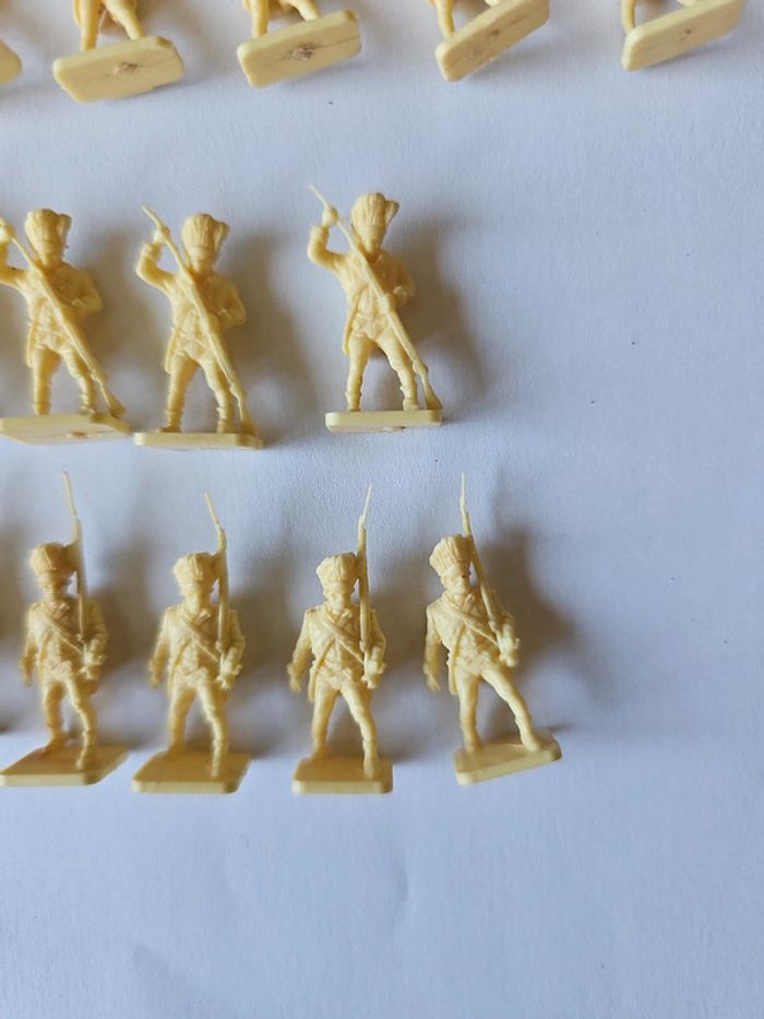 Petits soldats airfix grenadiers anglais guerre d'indépendance d'Amérique - photo numéro 7