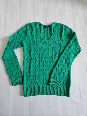 Pull torsadé col v pour femme M
Marque ralph Lauren 
En taille L
Couleur vert
En très bon état