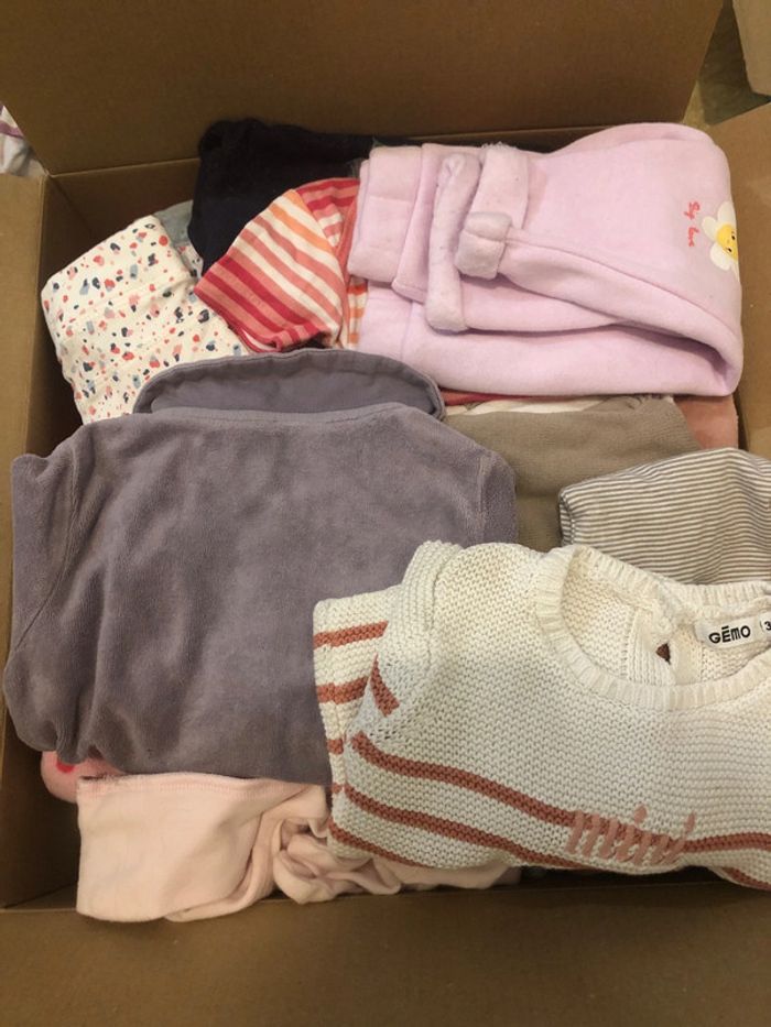 Destock vêtements bb fille 3  mois