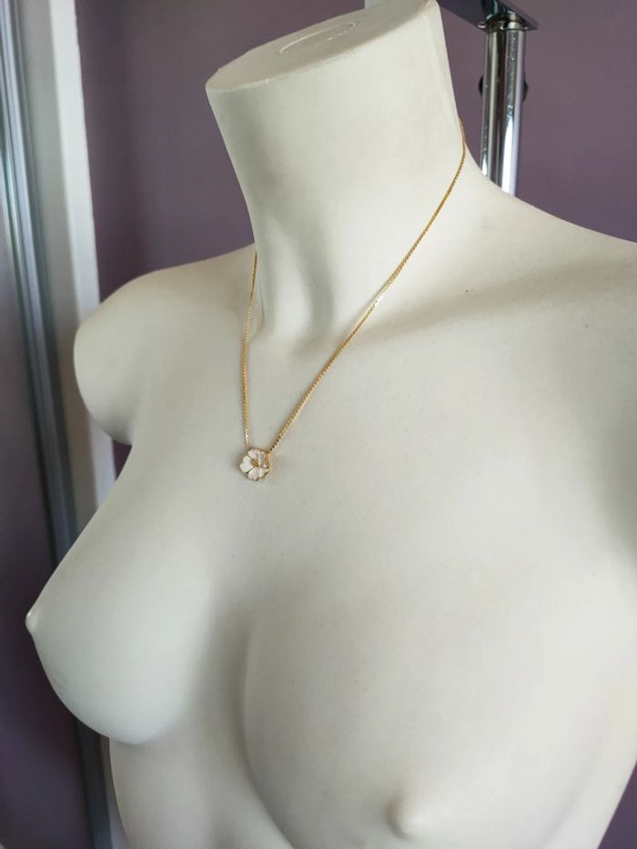 Collier fleur doré - photo numéro 3