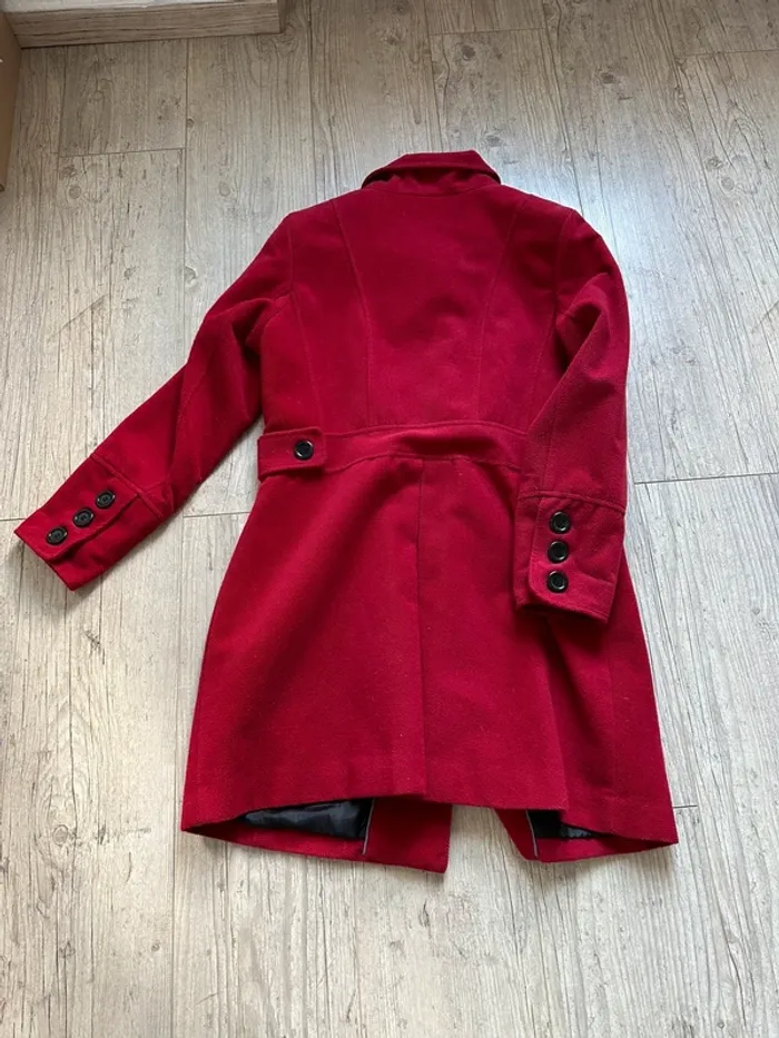 Manteau rouge outdoor - photo numéro 2