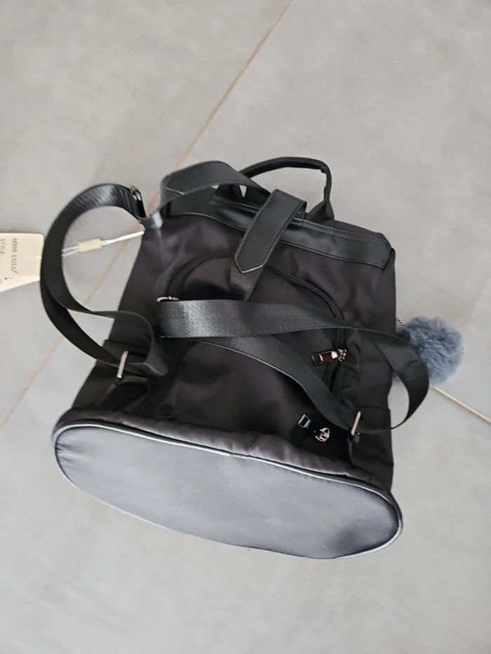 Sac a dos femme - photo numéro 2
