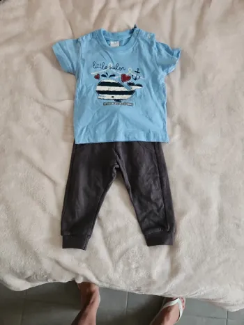 Ensemble jogging Tee-shirt 6 mois
