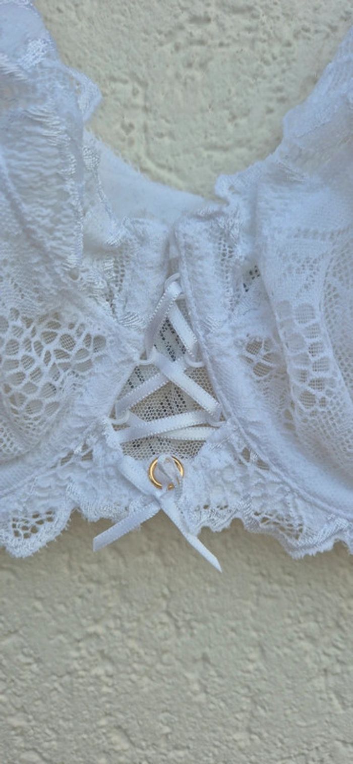 Soutien gorge Avec armatures 95C blanc. - photo numéro 4