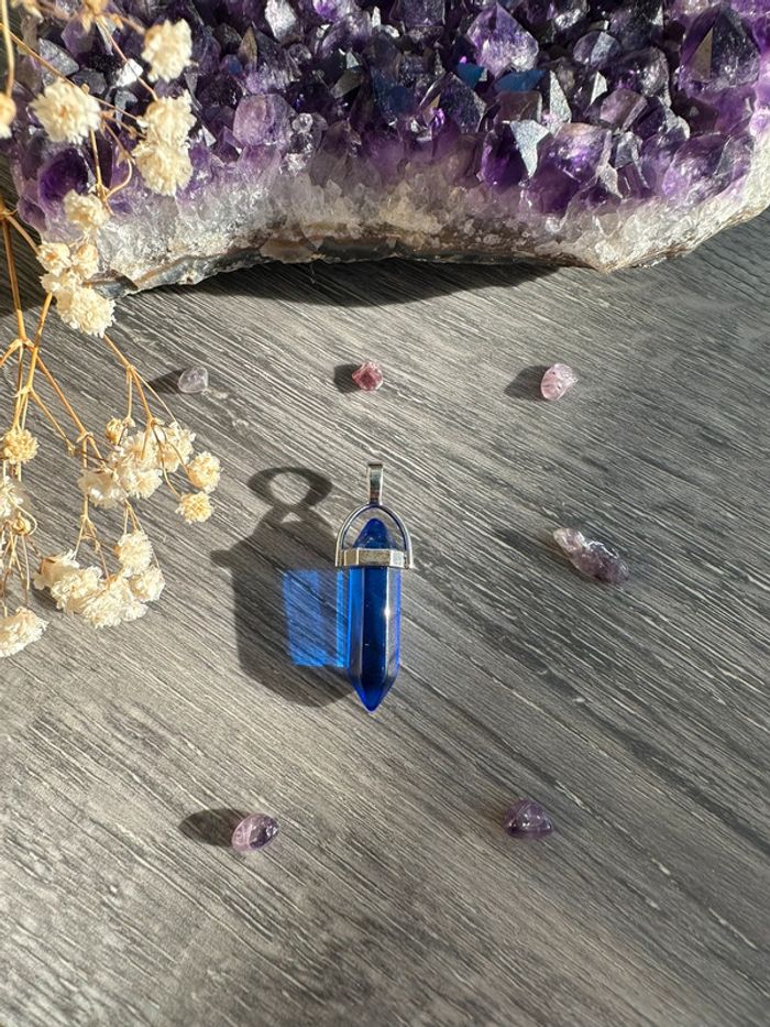 Pendentif pendule en cristal bleu - pierre naturelle