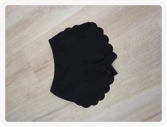 short sans marque noir taille S - photo numéro 2