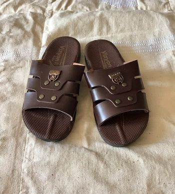 Sandale garçon marron taille 32