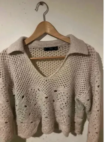 Très  beau  pull  d’hiver  Mango  -  taille  S