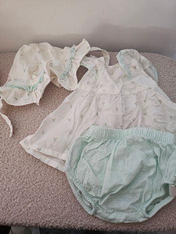 Ensemble bébé 1 mois