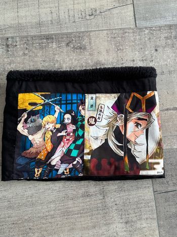 Snood enfant motifs Démon Slayer taille 8/12 ans