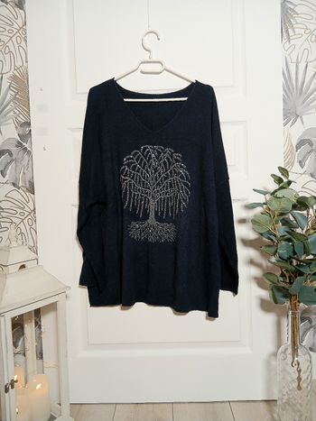 Pull noir XL – Manches 3/4 – Motif arbre strass – Coupe fluide