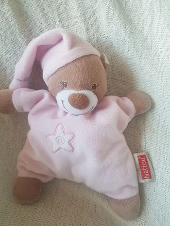 Peluche  ourson grelot  rose NATTOU