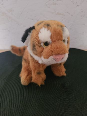doudou peluche tigre bébé playkids assis fauve