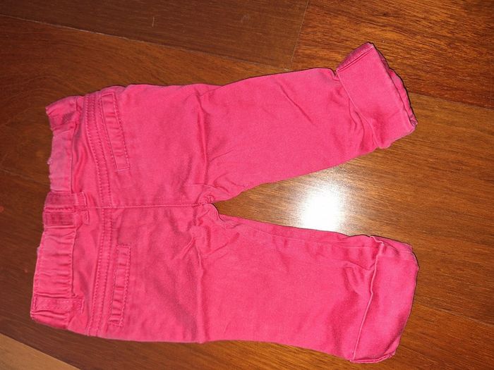 Pantalon fuchsia 3mois - photo numéro 2