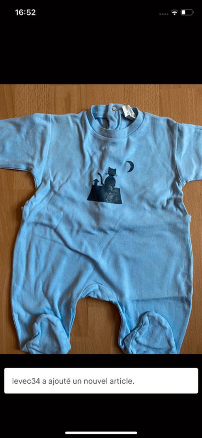 Gros lot de pyjamas/grenouillères d’été T. 1 mois/54 cm garçon TBE - photo numéro 8