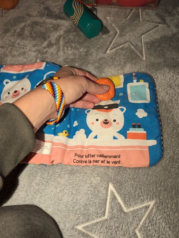 Livre TU petits en tissu, rigolo sur chanson des bateaux