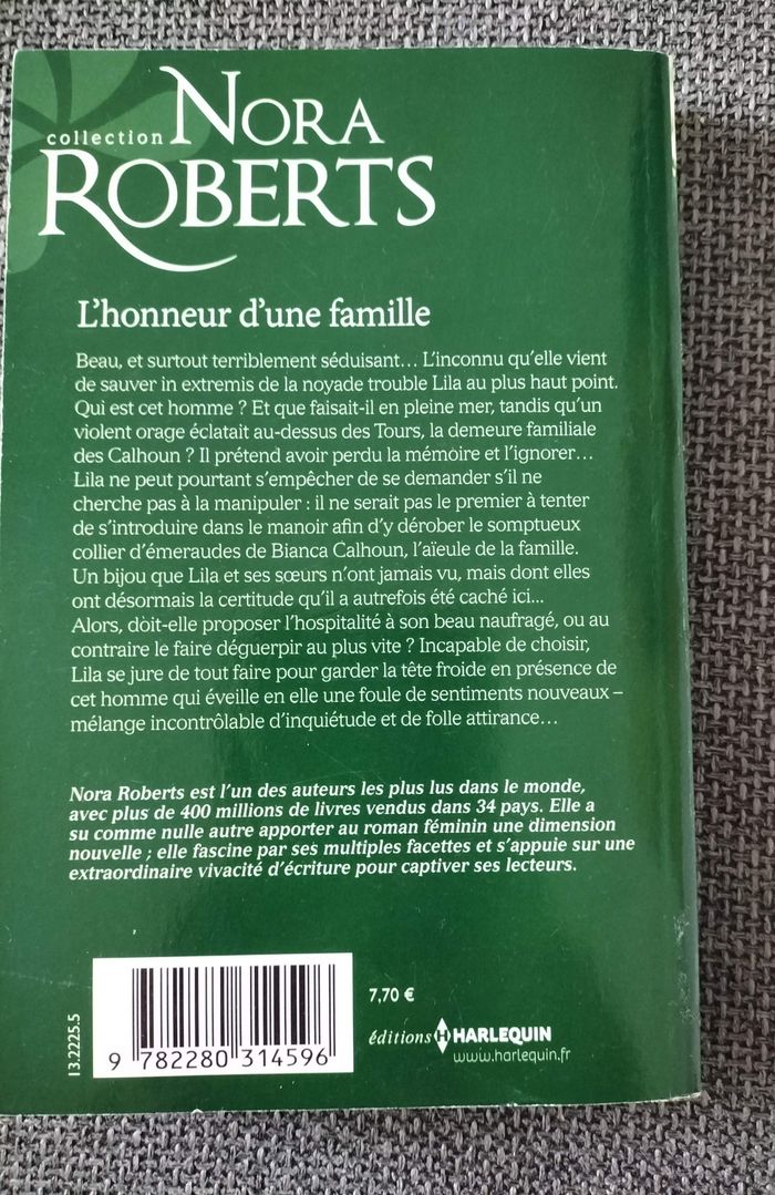 Livre : l'honneur d'une famille - Nora Roberts - photo numéro 2