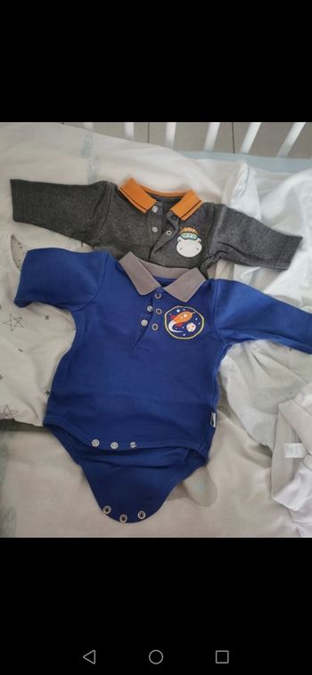 2 bodys manche longue