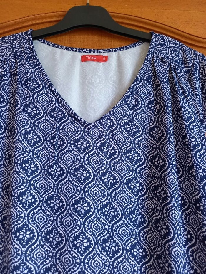Robe manches courtes bleu marine et blanche taille 40 - photo numéro 4