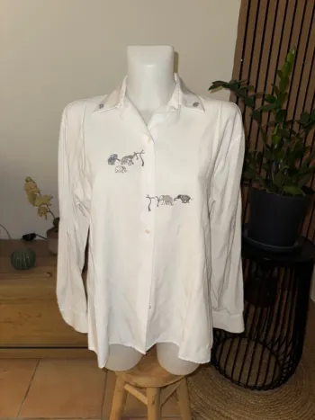 Chemise blanche à motif