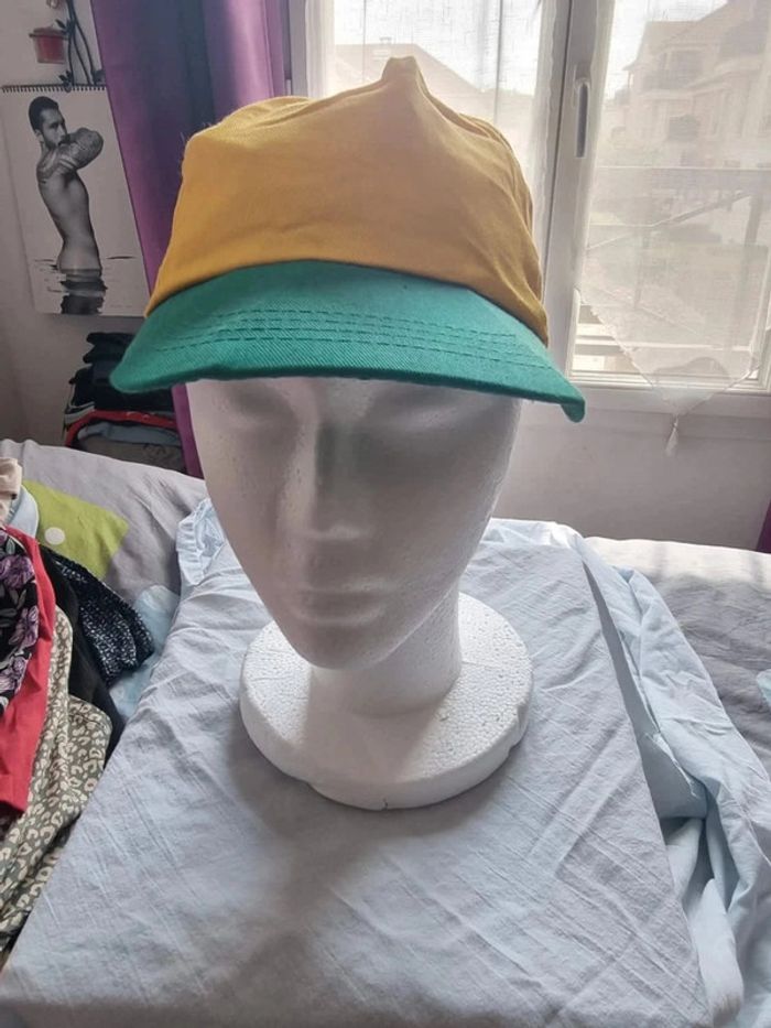Casquette réglable taille unique neuve