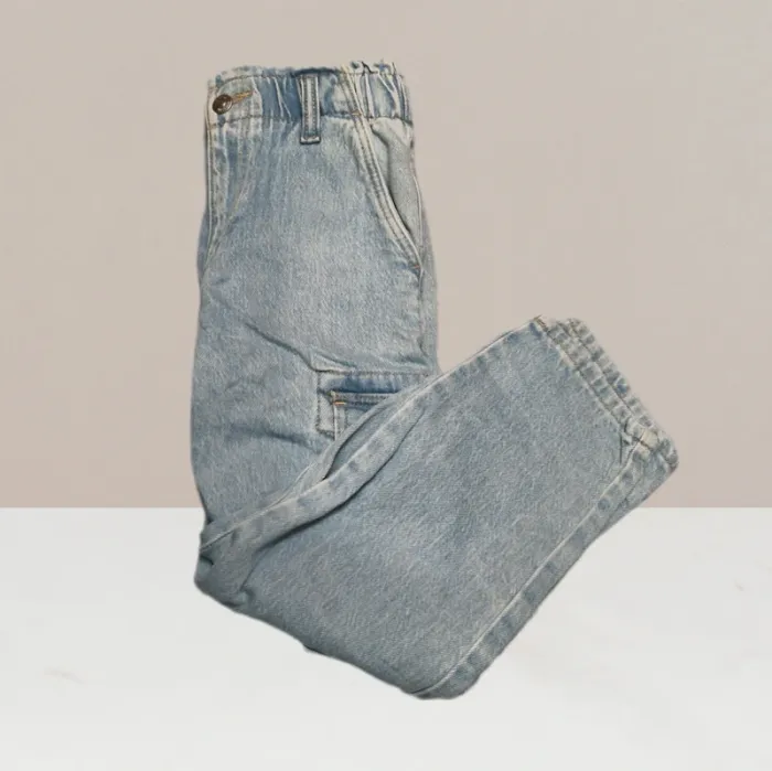 Superbe jeans bleu clair - Kiabi - Taille 7 ans - photo numéro 2