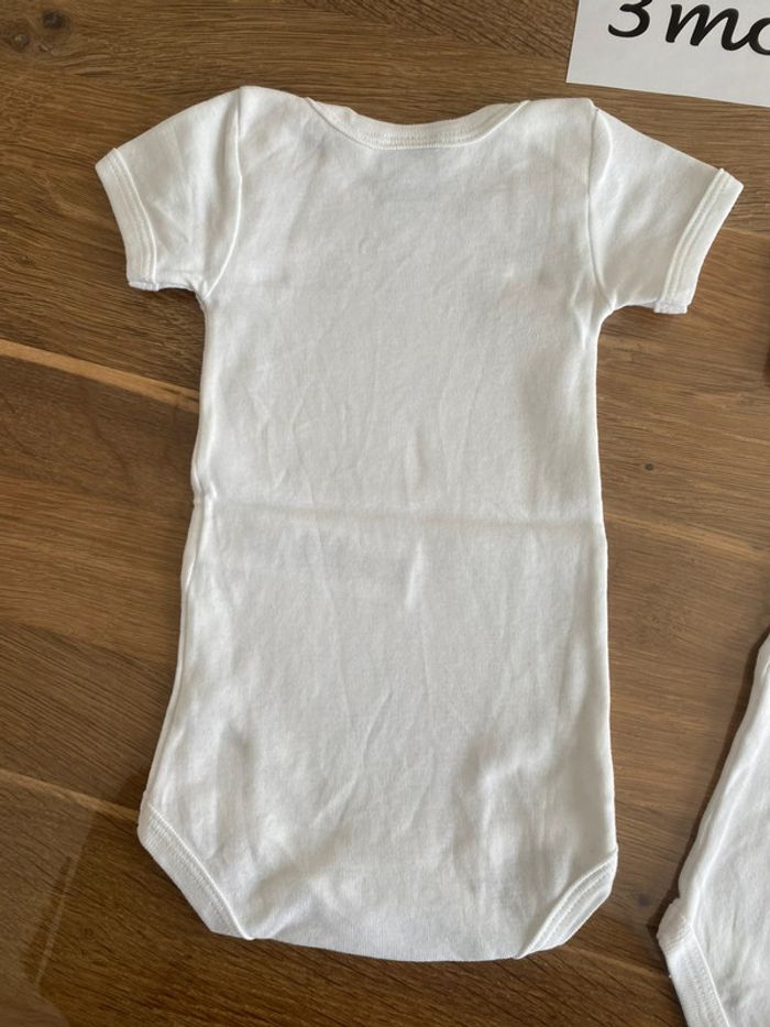 Bodies blancs sans manches petit bateau 3 mois - photo numéro 10
