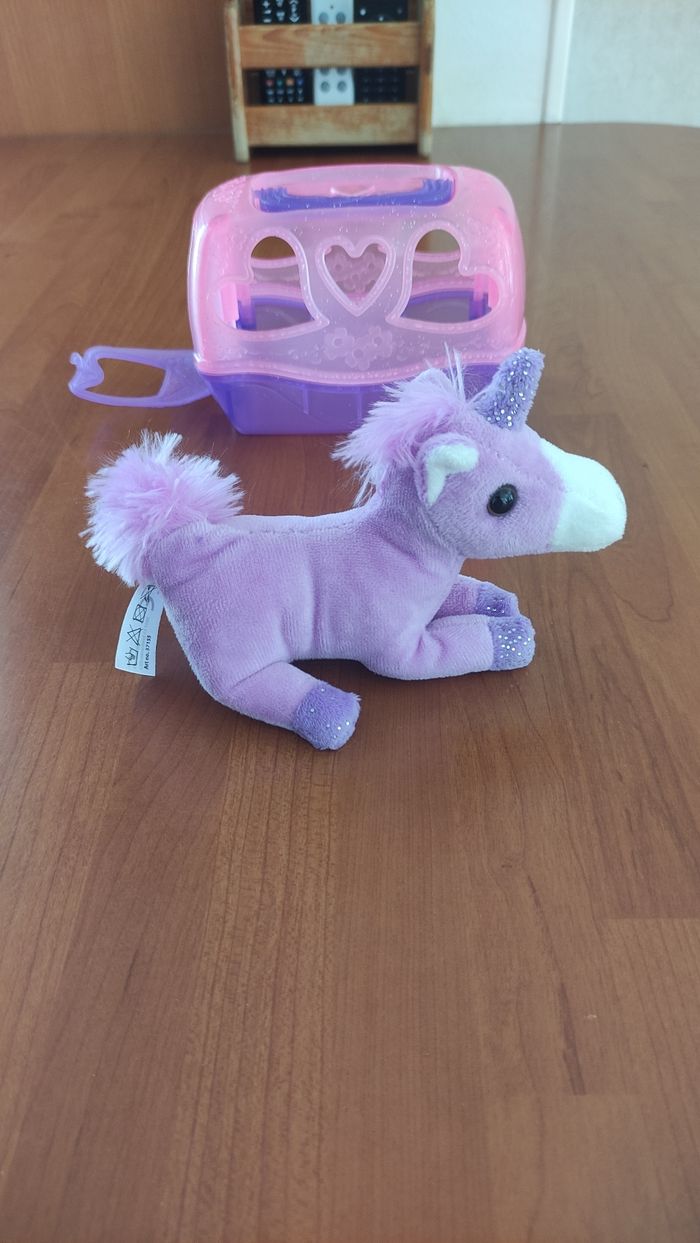 Peluche licorne et son panier de transport - photo numéro 4