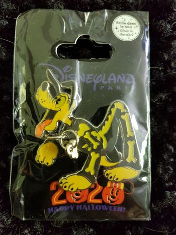 Pin's Halloween Pluto 2020 Disneyland Paris