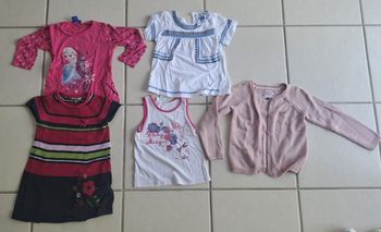 Lot de vêtements taille 5 ans