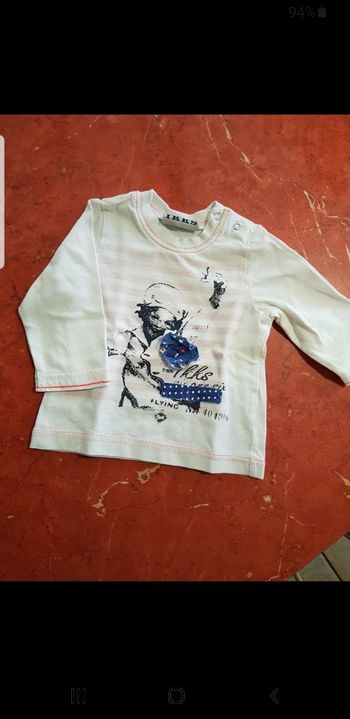 T.shirt bébé taille 6 mois