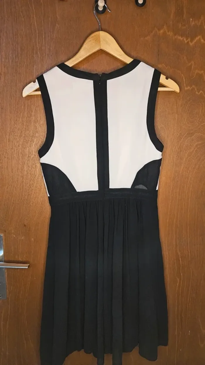 Robe Naf Naf - photo numéro 2