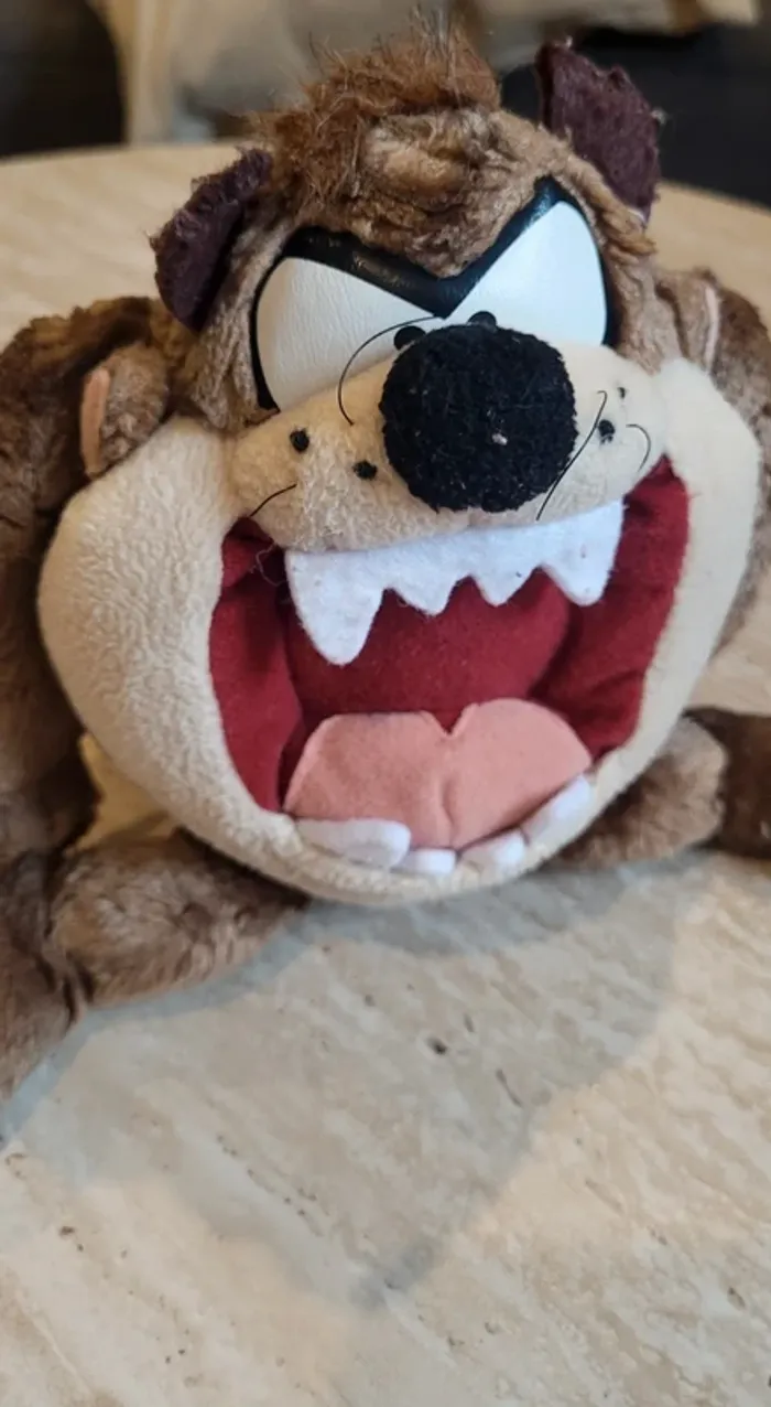 Peluche vintage Taz Looney Tunes Collector - Marron - Très bon état - photo numéro 2