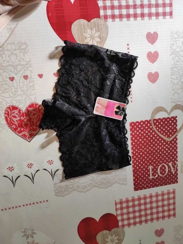 Shortis dentelle 3€ au lieu de 4€