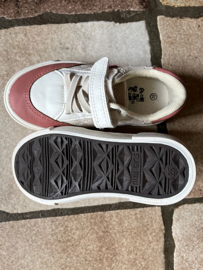 Chaussures fille taille 25 - photo numéro 2