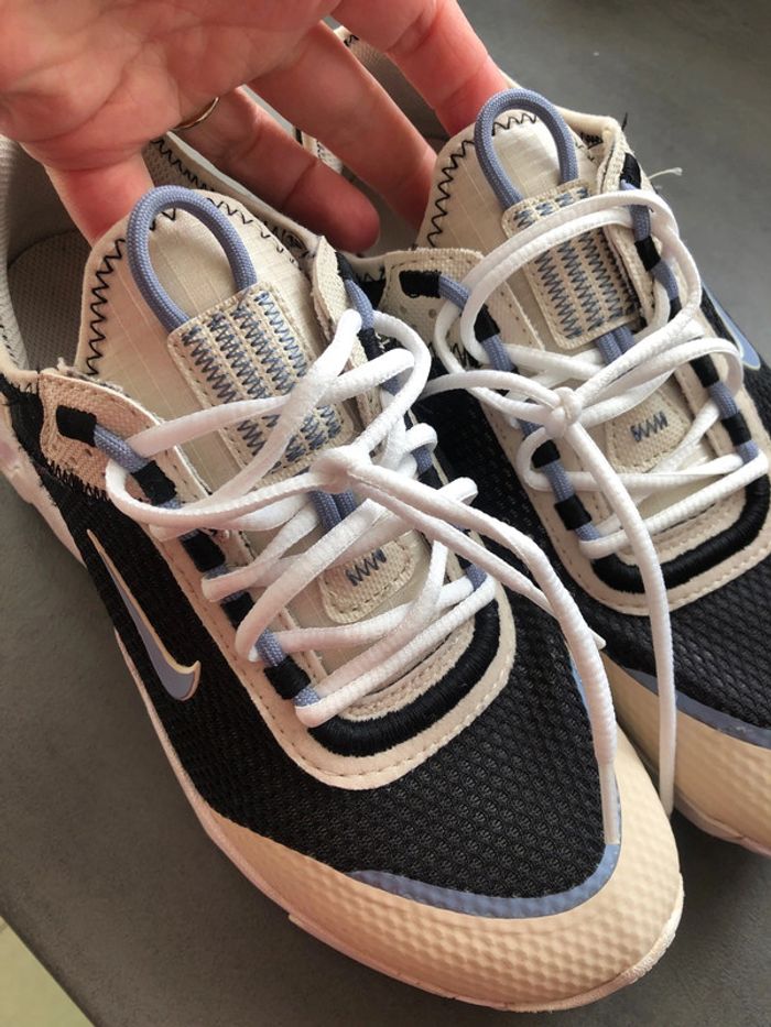 Basquets nike original react live - photo numéro 3