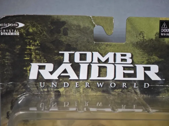 Figurine Neca Tomb Raider Underworld : Lara Croft 18cm neuve avec boîte - photo numéro 4
