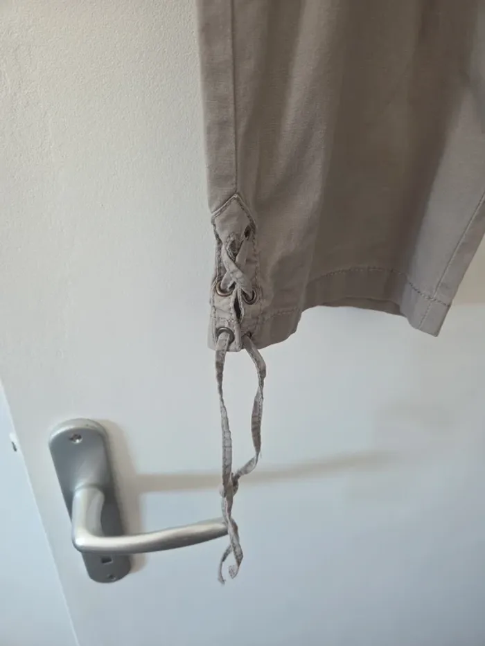 Pantacourt femme été gris beige TBE taille 46 - photo numéro 3