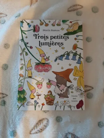 Livre 3 petites lumières neuf école des loisirs