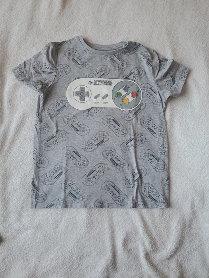 Tee shirt 8/9 ans