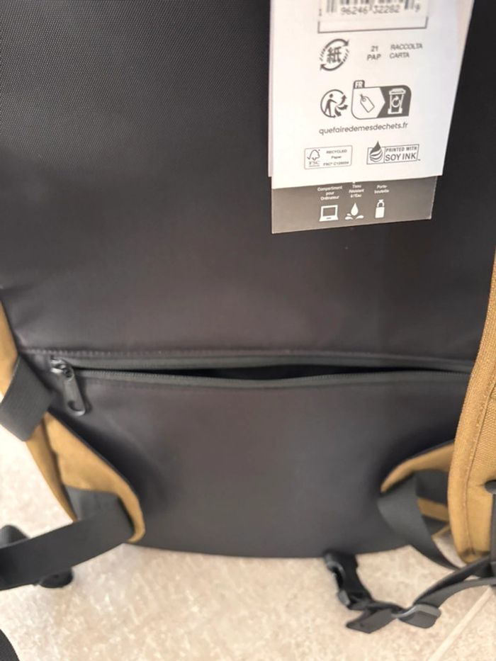 Sac à dos Eastpak Floid 16 litres Neuf - photo numéro 7