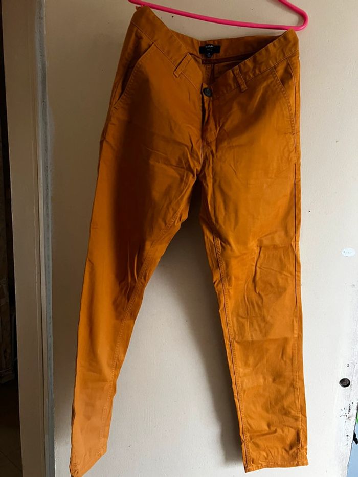 Pantalon Kiabi slim 38 très bon état